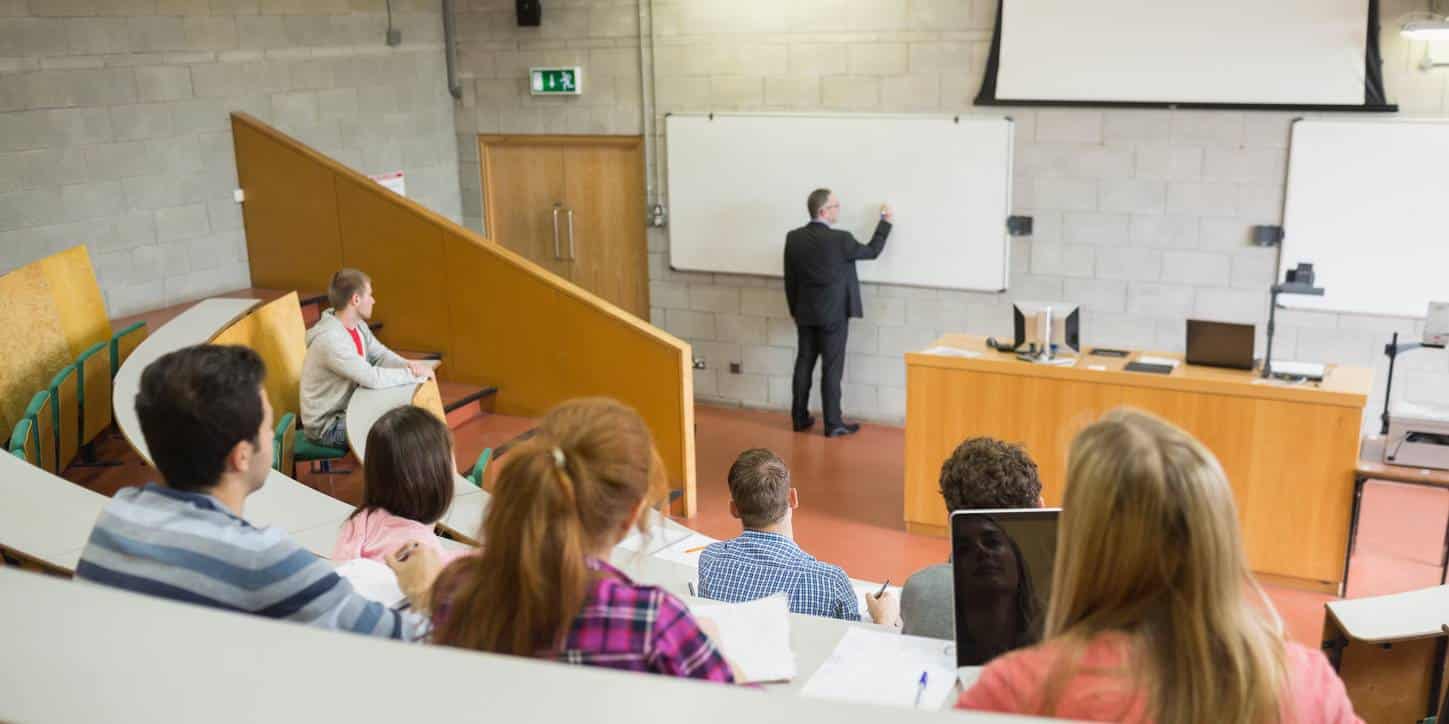 étudier le droit dans une école supérieure